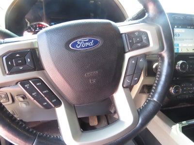 2017 Ford Super Duty F-350 DRW Lariat