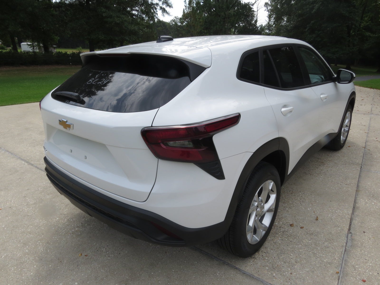 2026 Chevrolet Trax LS - Photo 6